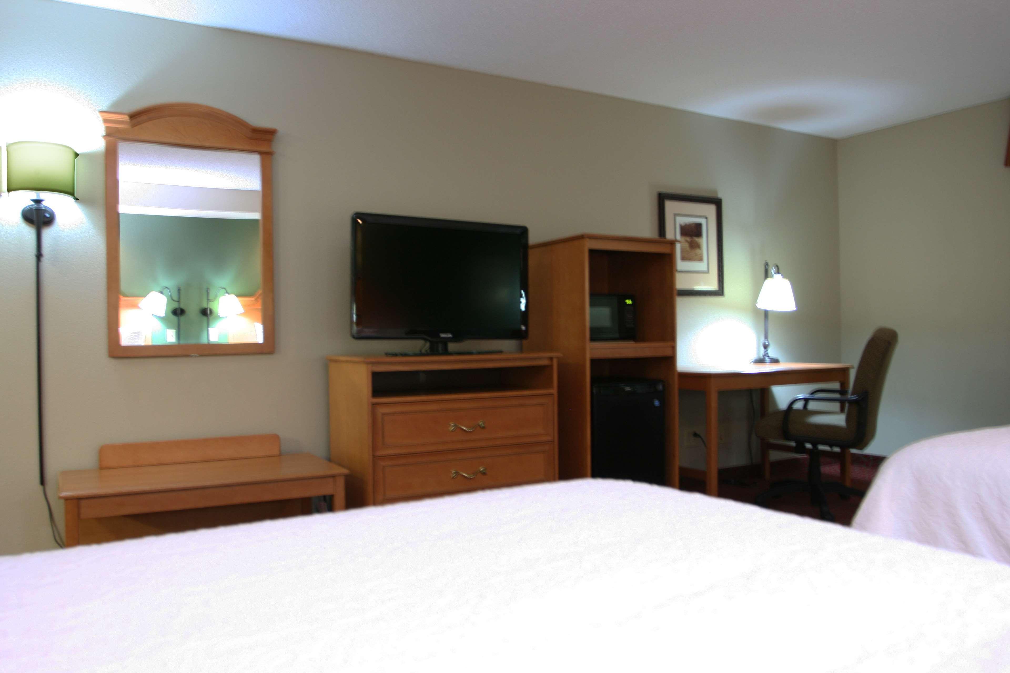 Hampton Inn Norfolk Exterior photo